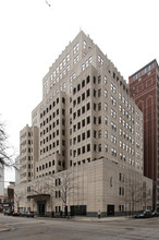 Dearborn Elm in Chicago, IL - Building Photo - Building Photo