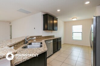1495 Swan Lake Cir, Unit 1850F in Dundee, FL - Foto de edificio - Building Photo
