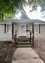 210 8th St S in Columbus, MS - Building Photo