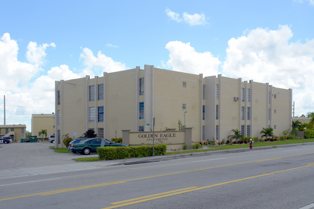 Golden Eagle Apartments in Hialeah, FL - Building Photo