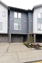 16111 36th Ave W in Lynnwood, WA - Building Photo