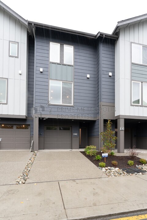 16111 36th Ave W in Lynnwood, WA - Building Photo