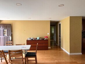 236 Wellesley Ct in Schaumburg, IL - Building Photo - Building Photo