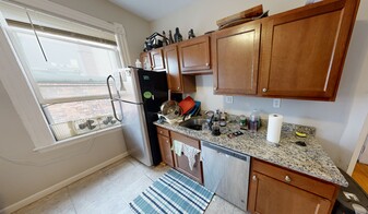 4 Pleasant St, Unit 3R Apartamentos