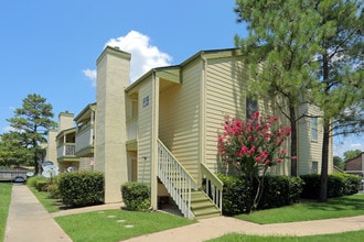 Cedar Lane in Tulsa, OK - Building Photo - Building Photo