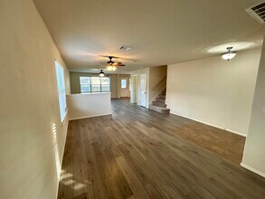 1305 Sunflower Ln in San Marcos, TX - Foto de edificio - Building Photo