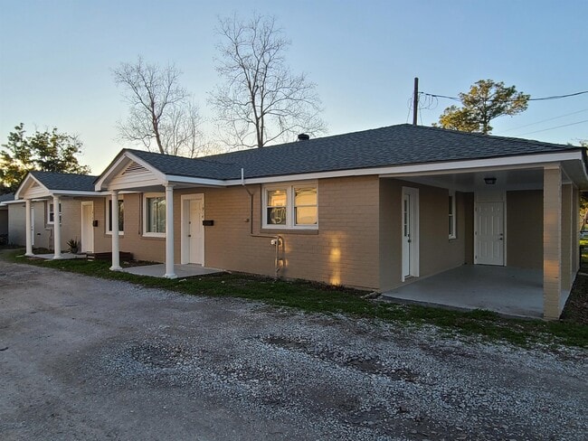 1910 Ree St in Chalmette, LA - Building Photo - Building Photo