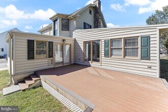 4236 Florida Ave in Newtown Square, PA - Foto de edificio - Building Photo