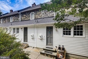 871 Oella Ave in Ellicott City, MD - Building Photo