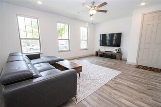 4538 Cypress Thorn Dr in Arlington, TX - Building Photo - Building Photo