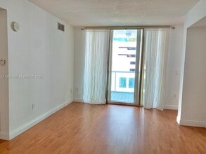 500 NE 29th St, Unit 603 in Miami, FL - Building Photo - Building Photo