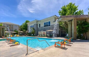 11380 S Virginia St in Reno, NV - Building Photo - Building Photo