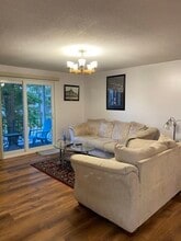 17 Shadowbrook Ln in Milford, MA - Building Photo - Building Photo