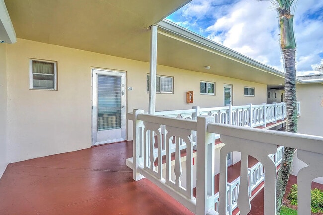 2606 South Dr in Lake Worth Beach, FL - Building Photo - Building Photo