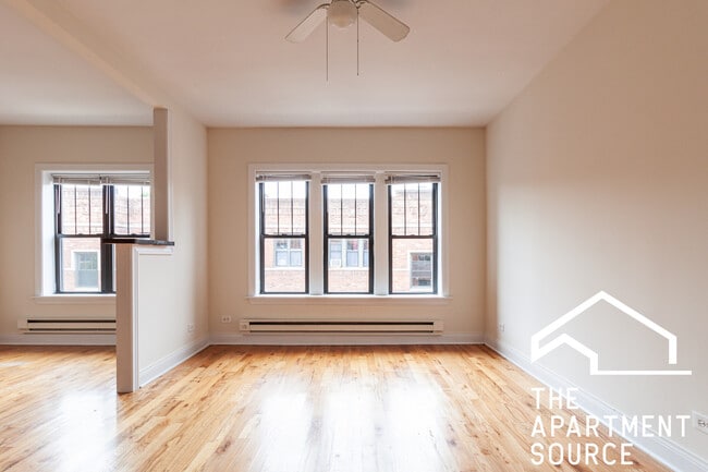 628 W Cornelia Ave, Unit 2 in Chicago, IL - Foto de edificio - Building Photo