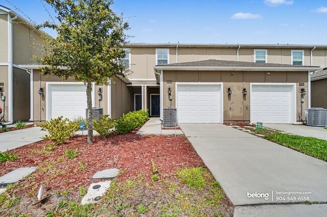 86752 Shortline Cir in Yulee, FL - Foto de edificio - Building Photo