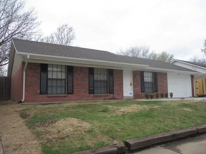 2748 S 134th E Ave in Tulsa, OK - Building Photo