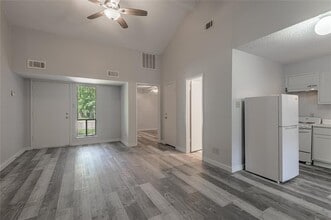 78 Westwood Dr W in Trinity, TX - Building Photo - Building Photo