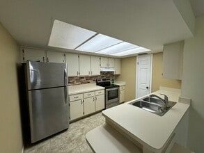 8071 W Homosassa Trail in Homosassa, FL - Building Photo - Building Photo