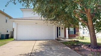 15214 Meredith Ln in College Station, TX - Building Photo