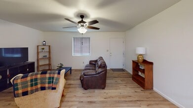 1521 S Granite St in Deming, NM - Building Photo - Building Photo