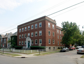 Neil Manor in Columbus, OH - Building Photo - Building Photo