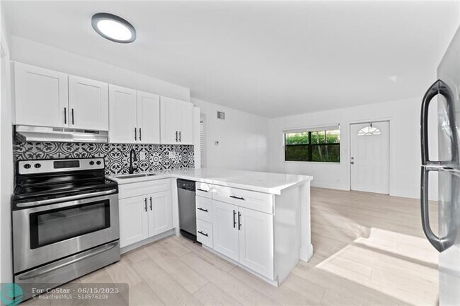 413 SE 16th St in Fort Lauderdale, FL - Building Photo - Building Photo