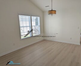 1327 Fairmont St in Durham, NC - Building Photo - Building Photo