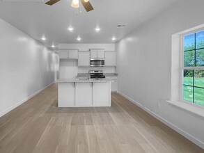 1704 SW Washington Ave in Lawton, OK - Building Photo - Building Photo