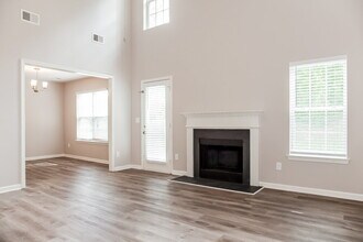 532 Moss Stream Ln in Charlotte, NC - Building Photo - Building Photo