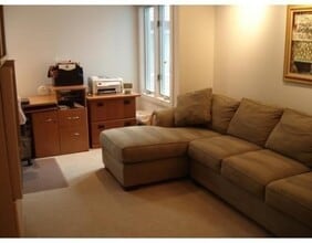 43 Fresh Pond Pl in Cambridge, MA - Building Photo - Building Photo