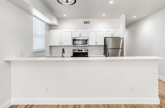 4916 San Jacinto St-Unit -4914.5 in Dallas, TX - Building Photo - Building Photo