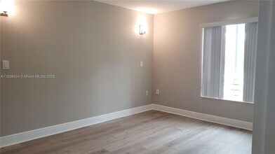 4810 NW 79th Ave in Doral, FL - Building Photo - Building Photo