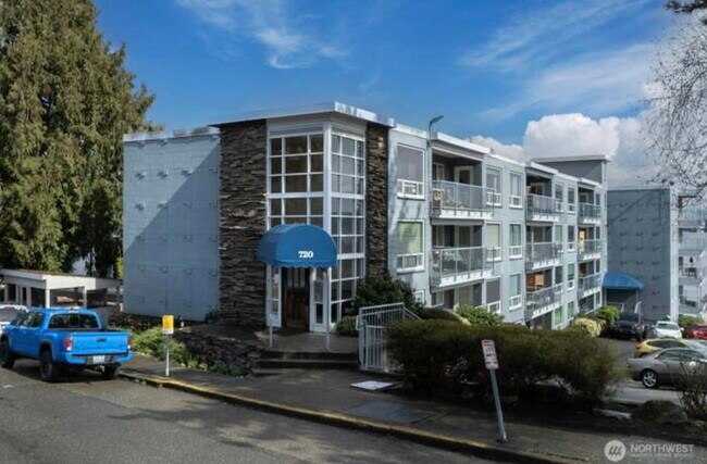 720 Lakeside Ave S, Unit Leschi Shores Unit 103 in Seattle, WA - Building Photo - Building Photo