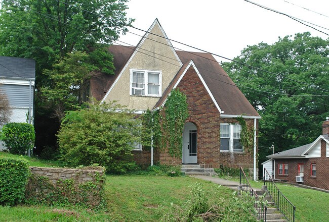 1517 Bernard Ave in Nashville, TN - Building Photo - Building Photo