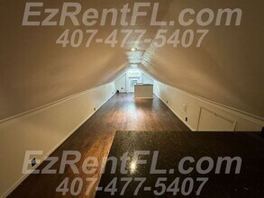 2326 Wellington Blvd in Winter Park, FL - Foto de edificio - Building Photo