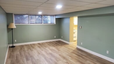 5 Gairey Dr in Halton Hills, ON - Building Photo - Building Photo