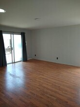 3355 Valley St, Unit Guest House in Carlsbad, CA - Building Photo - Building Photo