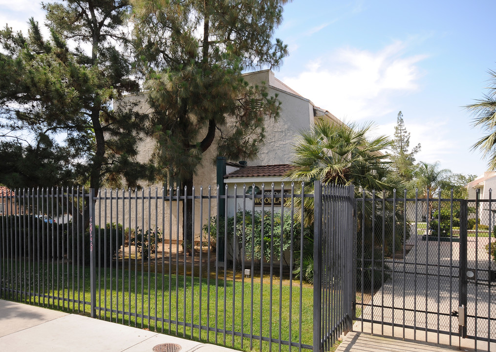 Woodlane Apartments in Bakersfield, CA - Foto de edificio