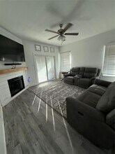 811 Estancia Way in Leander, TX - Building Photo - Building Photo