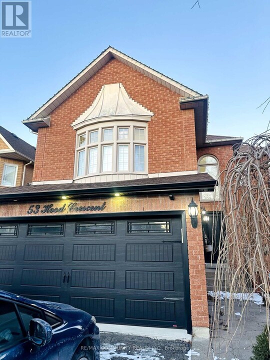 53 Hood Crescent in Brampton, ON - Building Photo