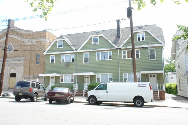 214-218 High St in Perth Amboy, NJ - Building Photo - Building Photo