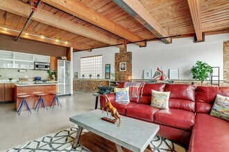 950 Dorchester Ave in Boston, MA - Building Photo - Building Photo