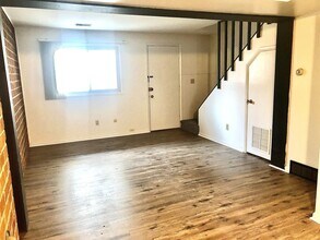 2011 Summit St. in Columbus, OH - Building Photo - Interior Photo