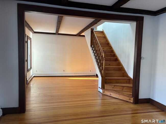 480 Shelton Rd in Trumbull, CT - Building Photo - Building Photo