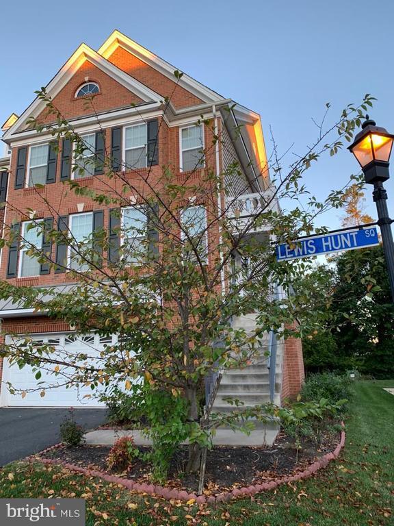 23375 Lewis Hunt Square in Ashburn, VA - Building Photo - Building Photo