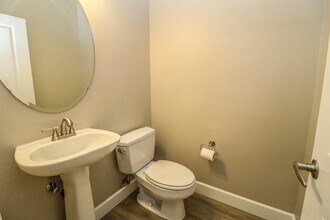 19102 20th Dr SE in Bothell, WA - Building Photo - Building Photo