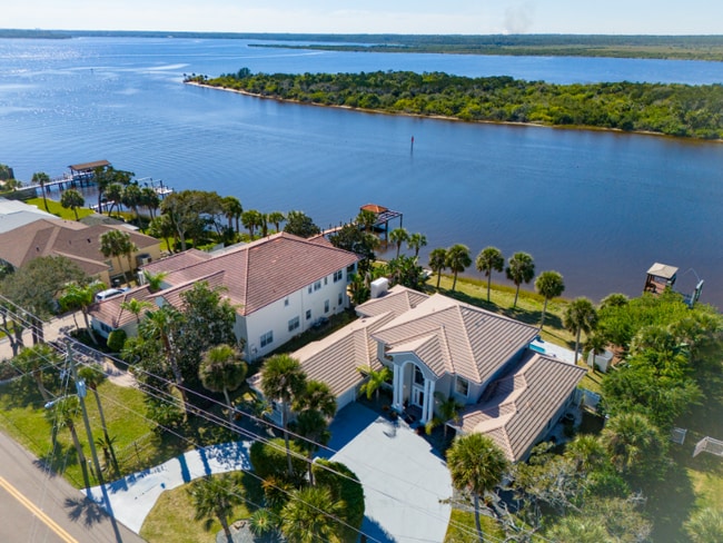 3548 John Anderson Dr in Ormond Beach, FL - Building Photo - Building Photo