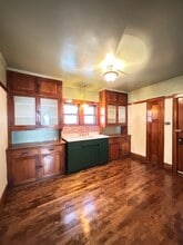 1109 S 71st St in West Allis, WI - Foto de edificio - Building Photo