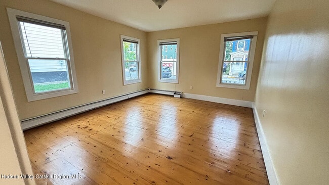 30 8th St in Hudson, NY - Building Photo - Building Photo